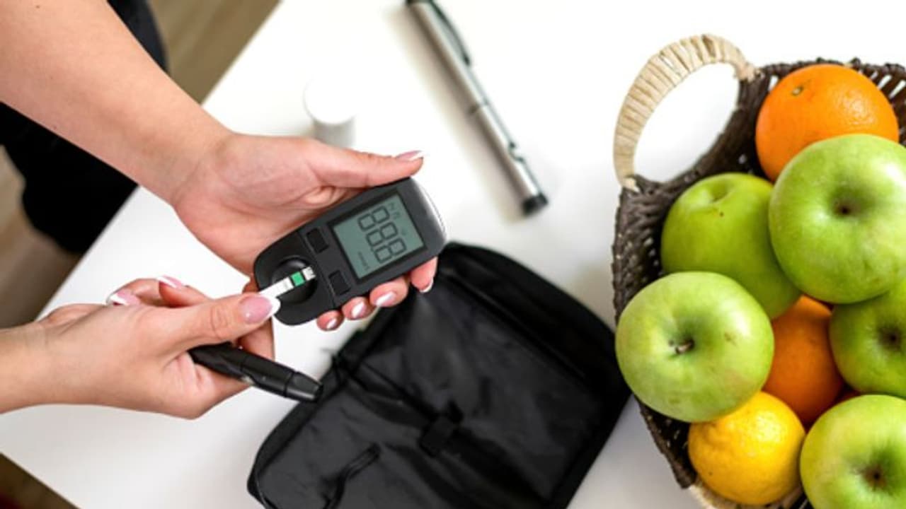Diabetes control tips: சர்க்கரை நோயை கட்டுக்குள் வைத்திருக்க...கடைபிடிக்க வேண்டிய 6 பழக்கங்கள்..!