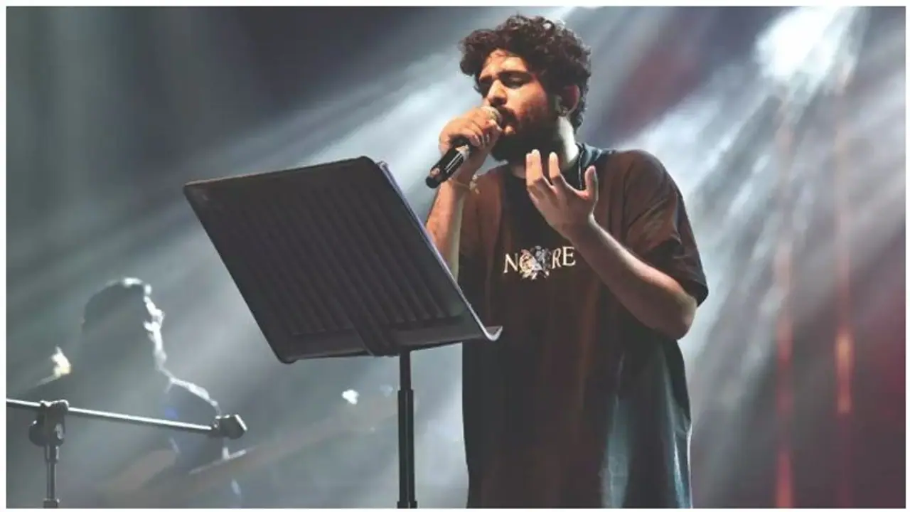 ‘இளையராஜா அப்படிச் சொன்னபோது கண் கலங்கி அழுதேன்’...அறிமுக இசையமைப்பாளர் சித் ஸ்ரீராம்...