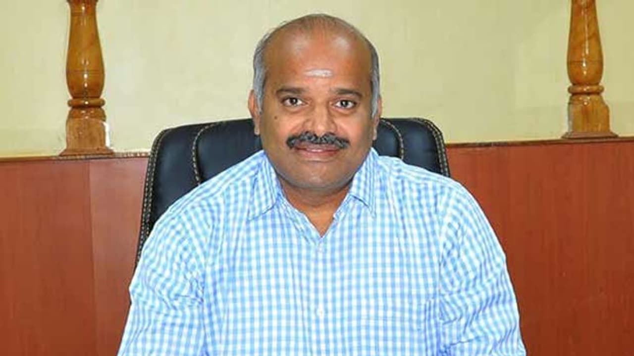 உன்ன யாராவது தவறா தொட்டா இதை மட்டும் செய்... வேலூர் கலெக்டர் போட்ட லெட்டர், பரபரப்பு..!!