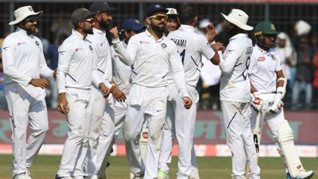 1st Test: India pacers demolish Bangladesh for 150 on Day 1 1st Test: India pacers demolish Bangladesh for 150 on Day 1