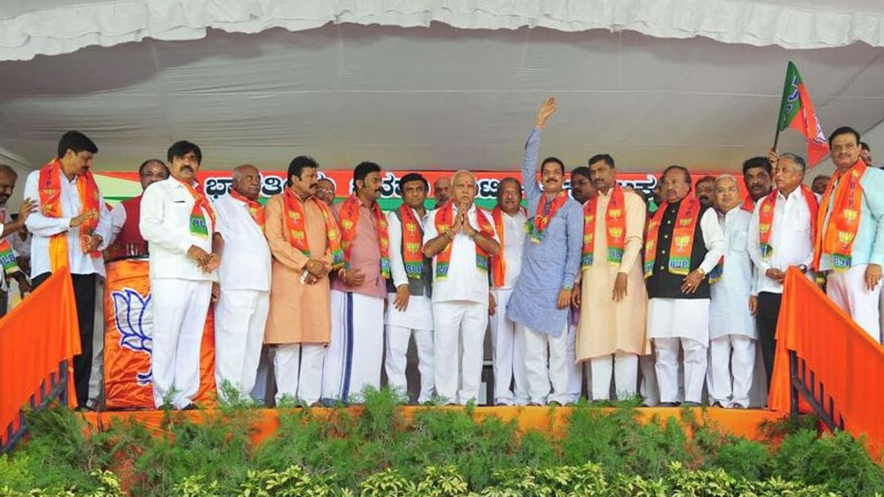 தகுதி நீக்கம் செய்யப்பட்ட 13 பேருக்கு வாய்ப்பு... முதல்வர் எடியூரப்பா அதிரடி அறிவிப்பு..!