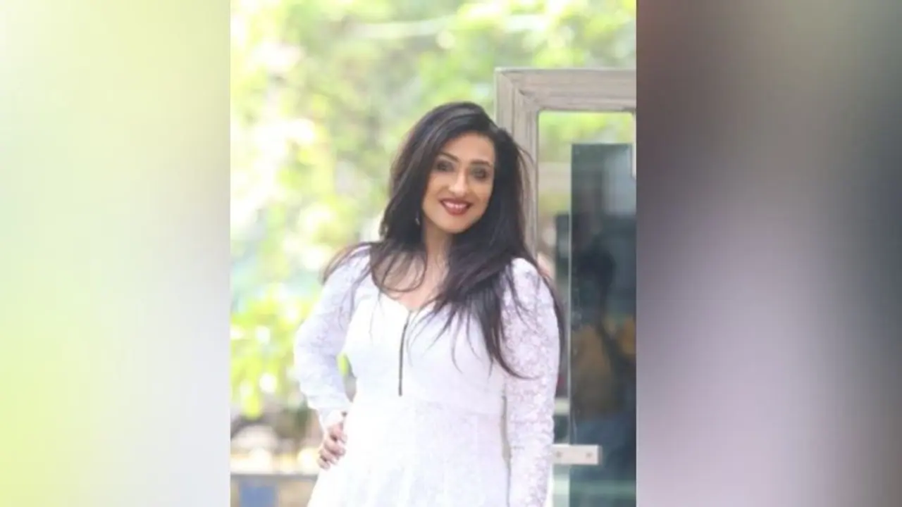 নভেম্বরে ডাবল ঋতুপর্ণা, একই সঙ্গে মুক্তি পাচ্ছে তাঁর দুটি ছবি নভেম্বরে ডাবল ঋতুপর্ণা, একই সঙ্গে মুক্তি পাচ্ছে তাঁর দুটি ছবি