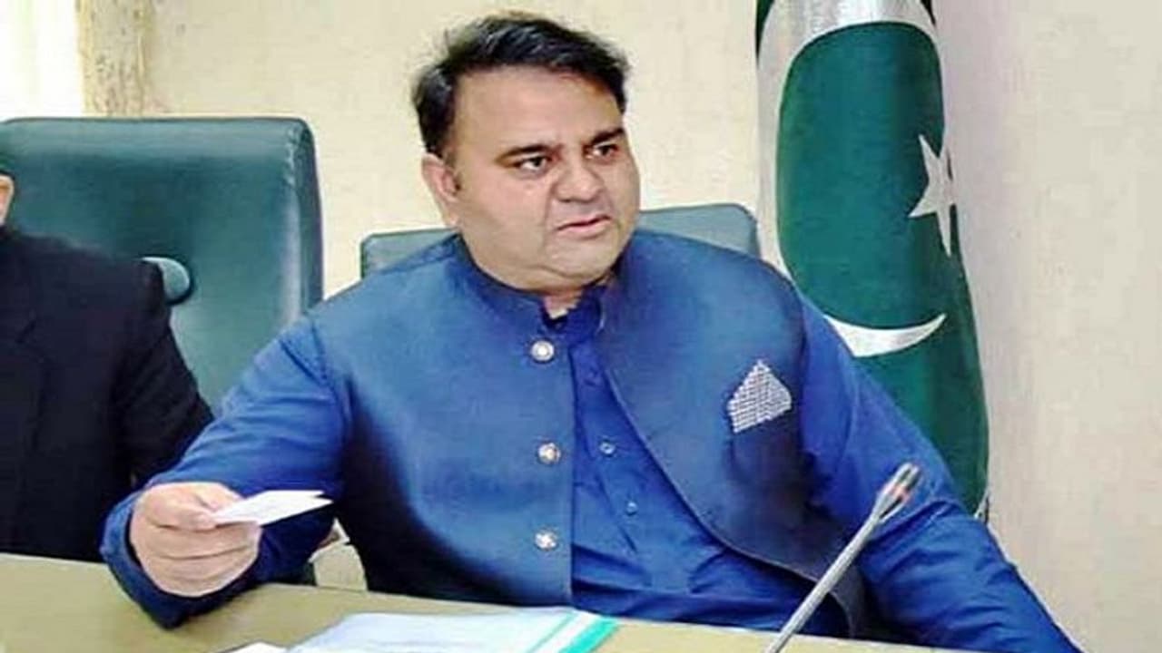 ಕಾಶ್ಮೀರಕ್ಕೆ ಉಪಗ್ರಹದಿಂದ ಇಂಟರ್‌ನೆಟ್‌: ಆಫರ್‌ ನೀಡಿ ಜೋಕರ್ ಆದ ಪಾಕ್ ಸಚಿವ!