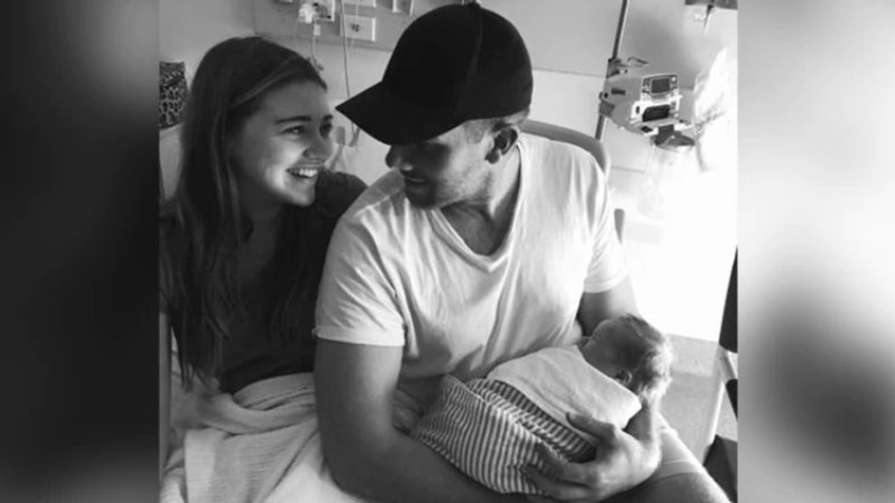 പ്രസവിക്കുന്നതിന് 10 മിനുട്ട് മുമ്പ് വരെ ഗര്ഭിണിയാണെന്ന് തിരിച്ചറിയാതെ മോഡല്; പ്രസവം ശുചിമുറിയില് പ്രസവിക്കുന്നതിന് 10 മിനുട്ട് മുമ്പ് വരെ ഗര്ഭിണിയാണെന്ന് തിരിച്ചറിയാതെ മോഡല്; പ്രസവം ശുചിമുറിയില്