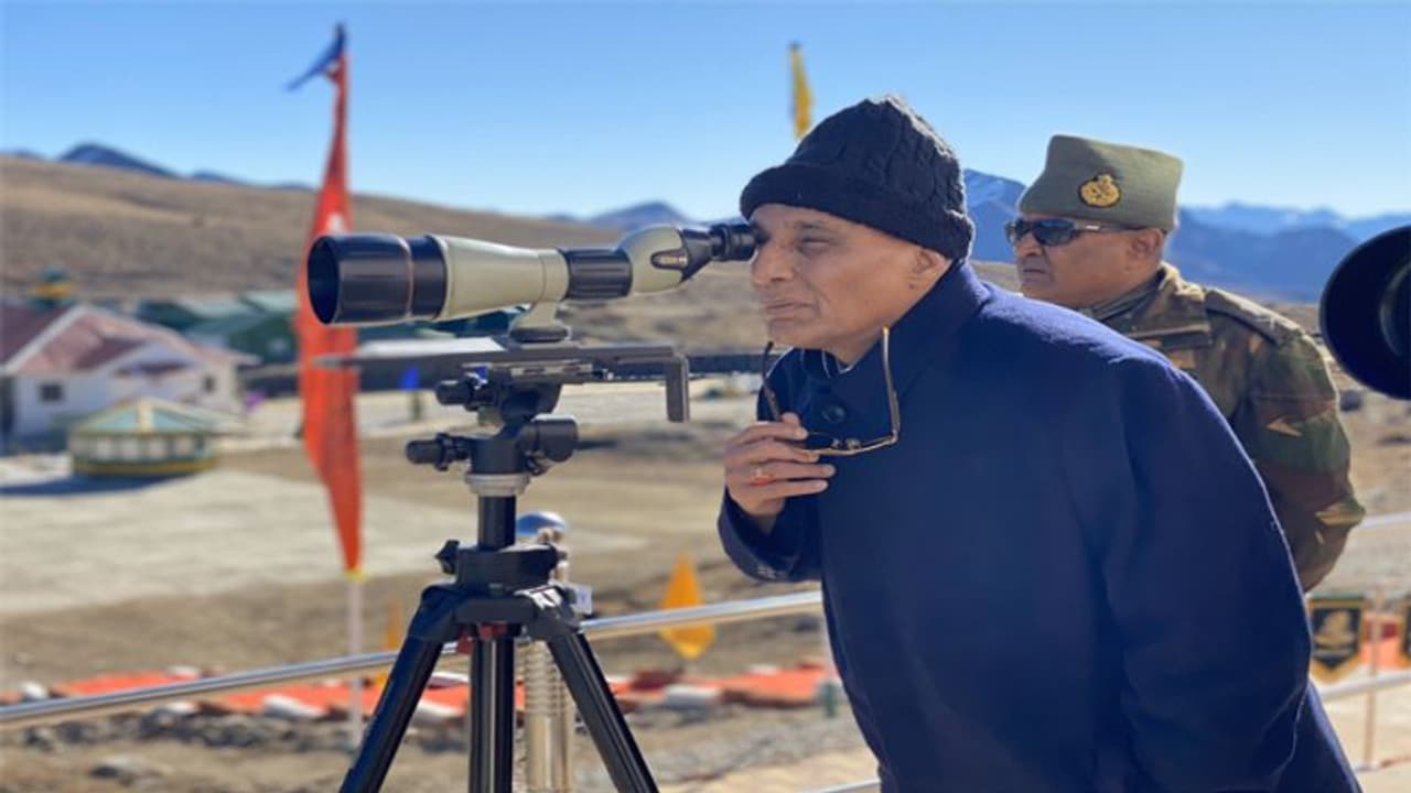 ರಾಜನಾಥ್ ಸಿಂಗ್ ಅರುಣಾಚಲ ಪ್ರದೇಶ ಭೇಟಿಗೆ ಹೂಂಕರಿಸಿದ ಡ್ರ್ಯಾಗನ್!