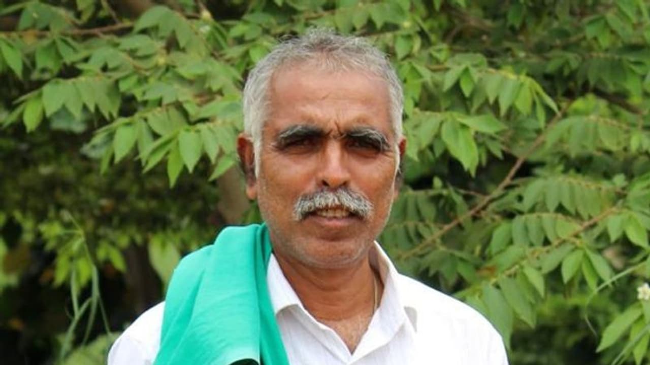 കര്ണാടകയിലെ സോളിഗ ആദിവാസി കര്ഷകര്ക്ക് കൈ നിറയെ പണം; ഇത് കൂട്ടായ്മയുടെ ഫലം കര്ണാടകയിലെ സോളിഗ ആദിവാസി കര്ഷകര്ക്ക് കൈ നിറയെ പണം; ഇത് കൂട്ടായ്മയുടെ ഫലം