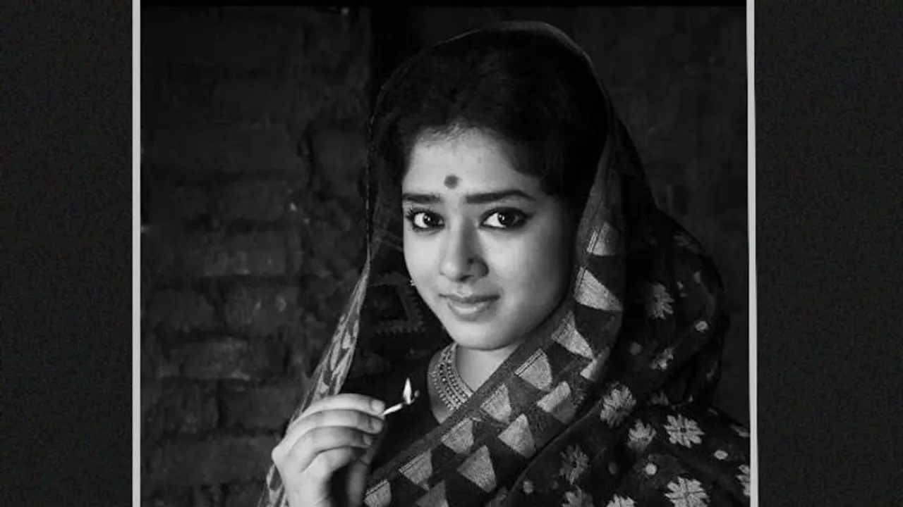 সর্বনাশ! একমুহূর্তে লন্ডভন্ড হয়ে গেল দিতিপ্রিয়ার জীবন, সাহস জোগালেন কারা? সর্বনাশ! একমুহূর্তে লন্ডভন্ড হয়ে গেল দিতিপ্রিয়ার জীবন, সাহস জোগালেন কারা?