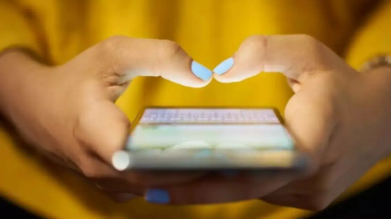 ఫోన్ కాల్స్ పై ప్రత్యేక నిఘా.. సిద్ధమైన స్పెషల్ టీమ్ ఫోన్ కాల్స్ పై ప్రత్యేక నిఘా.. సిద్ధమైన స్పెషల్ టీమ్