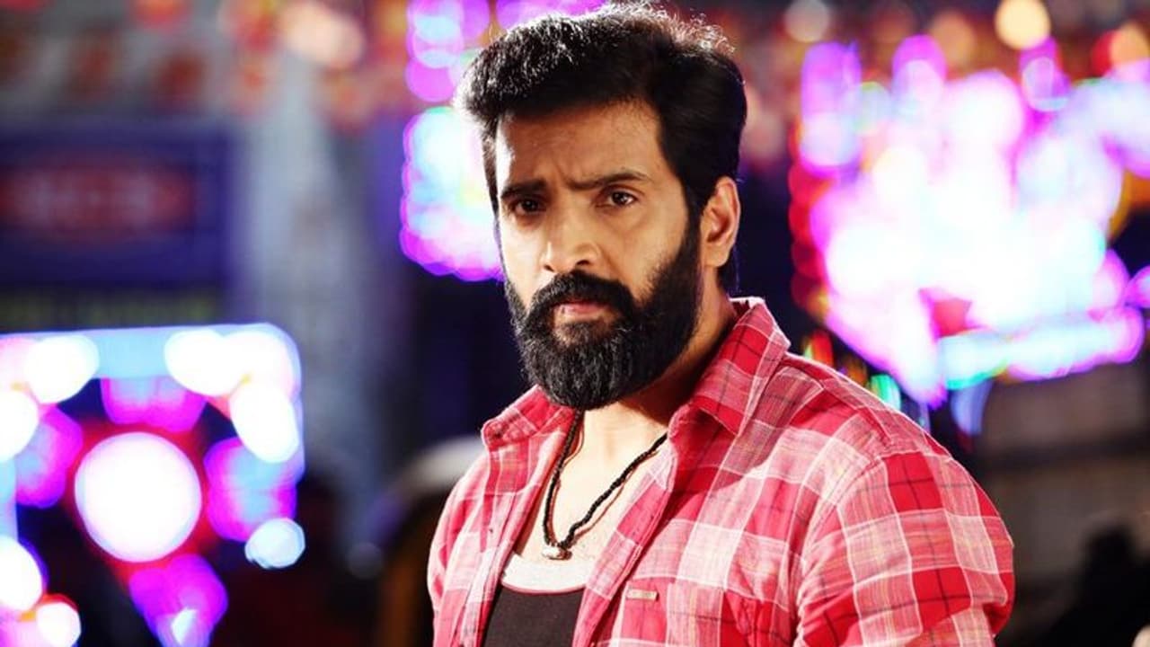 சந்தானம் ஹர்பஜன் சிங்குடன் 'டிக்கிலோனா' ஆடவுள்ள கேங் இதுதான்...! ஷுட்டிங் ப்ளானும் ரெடி!