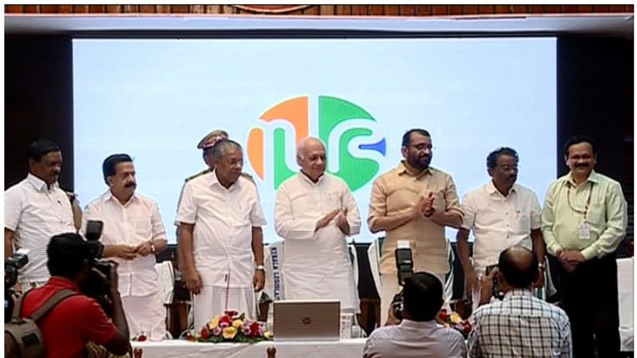 നിയമസഭ ടിവിയുടെ പ്രൊമോ വീഡിയോ വിവാദത്തിൽ; പരാതിയുമായി ലീഗും സിപിഐയും നിയമസഭ ടിവിയുടെ പ്രൊമോ വീഡിയോ വിവാദത്തിൽ; പരാതിയുമായി ലീഗും സിപിഐയും