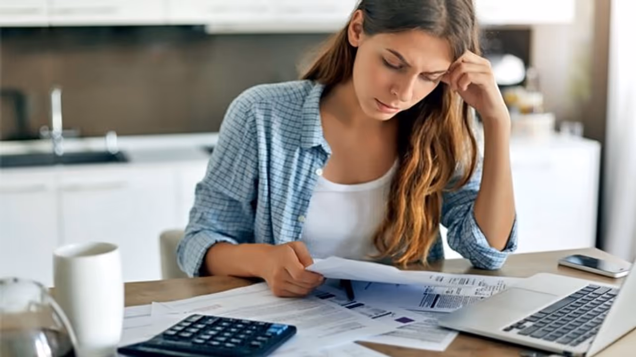 Astrological Tips: চাকরি পেতে মেনে চলুন জ্যোতিষ টোটকা, জ্যোতিষ টোটকা মানলে মিলবে ভালো চাকরি