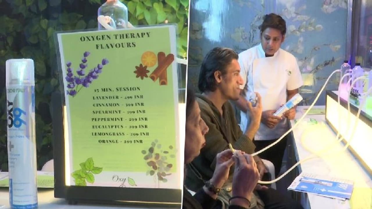 ದಿಲ್ಲಿಯಲ್ಲಿ ಆಮ್ಲಜನಕವೂ ಮಾರಾಟಕ್ಕೆ: 299 ರು. ನೀಡಿದ್ರೆ, 15 ನಿಮಿಷ ಆಕ್ಸಿಜನ್! ದಿಲ್ಲಿಯಲ್ಲಿ ಆಮ್ಲಜನಕವೂ ಮಾರಾಟಕ್ಕೆ: 299 ರು. ನೀಡಿದ್ರೆ, 15 ನಿಮಿಷ ಆಕ್ಸಿಜನ್!