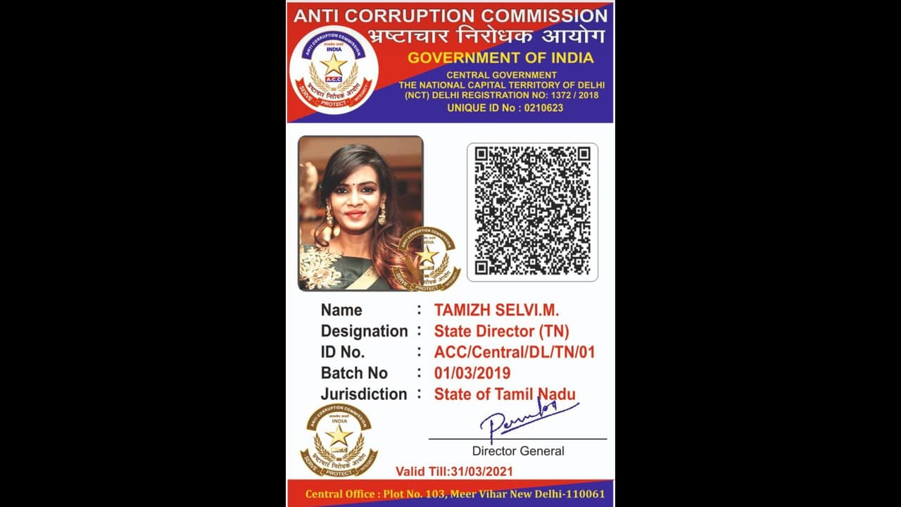 போதும்டா சாமி ரீல் அந்து போச்சு... கமல் டைலாக்கை காப்பியடிச்ச மீரா மிதுன்... மரண கலாய் கலாய்க்கும் நெட்டிசன்கள்...! போதும்டா சாமி ரீல் அந்து போச்சு... கமல் டைலாக்கை காப்பியடிச்ச மீரா மிதுன்... மரண கலாய் கலாய்க்கும் நெட்டிசன்கள்...!