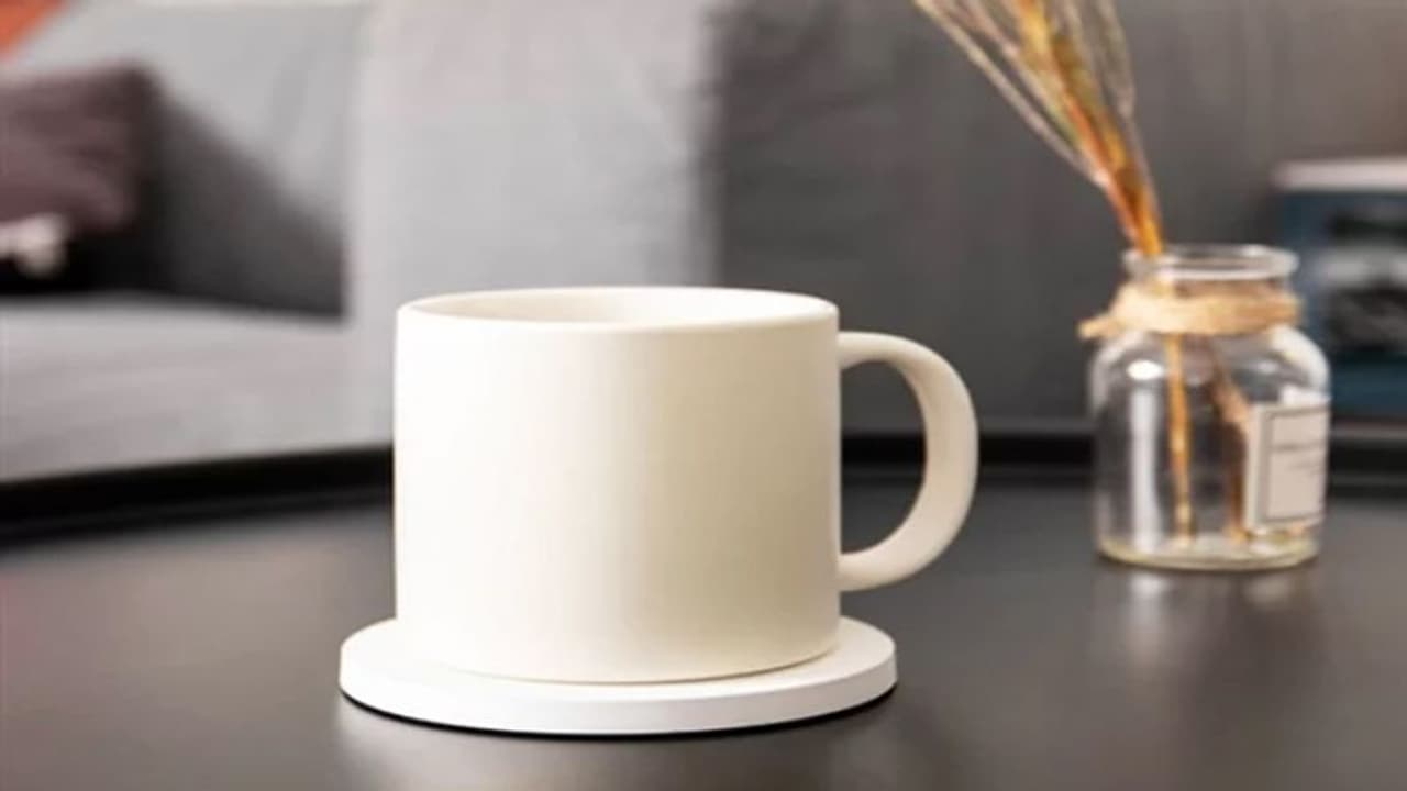 Xiaomi ने लॉन्च किया अनोखा वायरलेस चार्जर वाला CUP, कीमत सिर्फ 2 हजार रुपए Xiaomi ने लॉन्च किया अनोखा वायरलेस चार्जर वाला CUP, कीमत सिर्फ 2 हजार रुपए