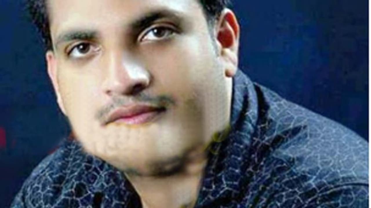 വടകരയിലെ ബൈക്ക് അപകടം; ചികിത്സയിലായിരുന്ന യുവാവ് മരിച്ചു വടകരയിലെ ബൈക്ക് അപകടം; ചികിത്സയിലായിരുന്ന യുവാവ് മരിച്ചു