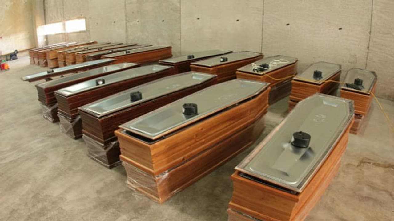 দেহ নয়, ভিতরে মদ, কফিন খুলেই বিহারে পুলিশের চক্ষু চড়কগাছ