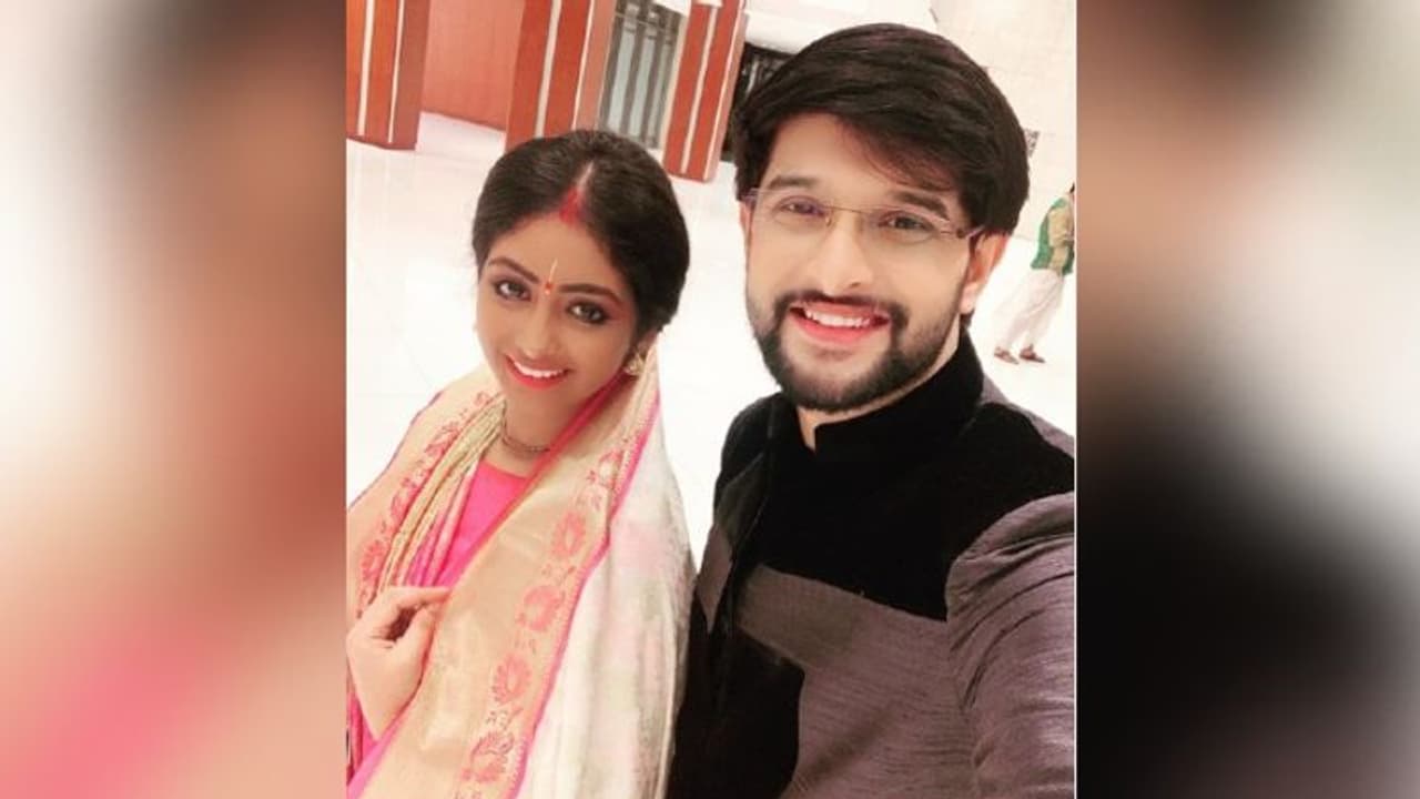 'নেশা করে চিত্রনাট্য লেখার ফল', ফের চরম সমালোচনার তোপে 'কৃষ্ণকলি' 'নেশা করে চিত্রনাট্য লেখার ফল', ফের চরম সমালোচনার তোপে 'কৃষ্ণকলি'