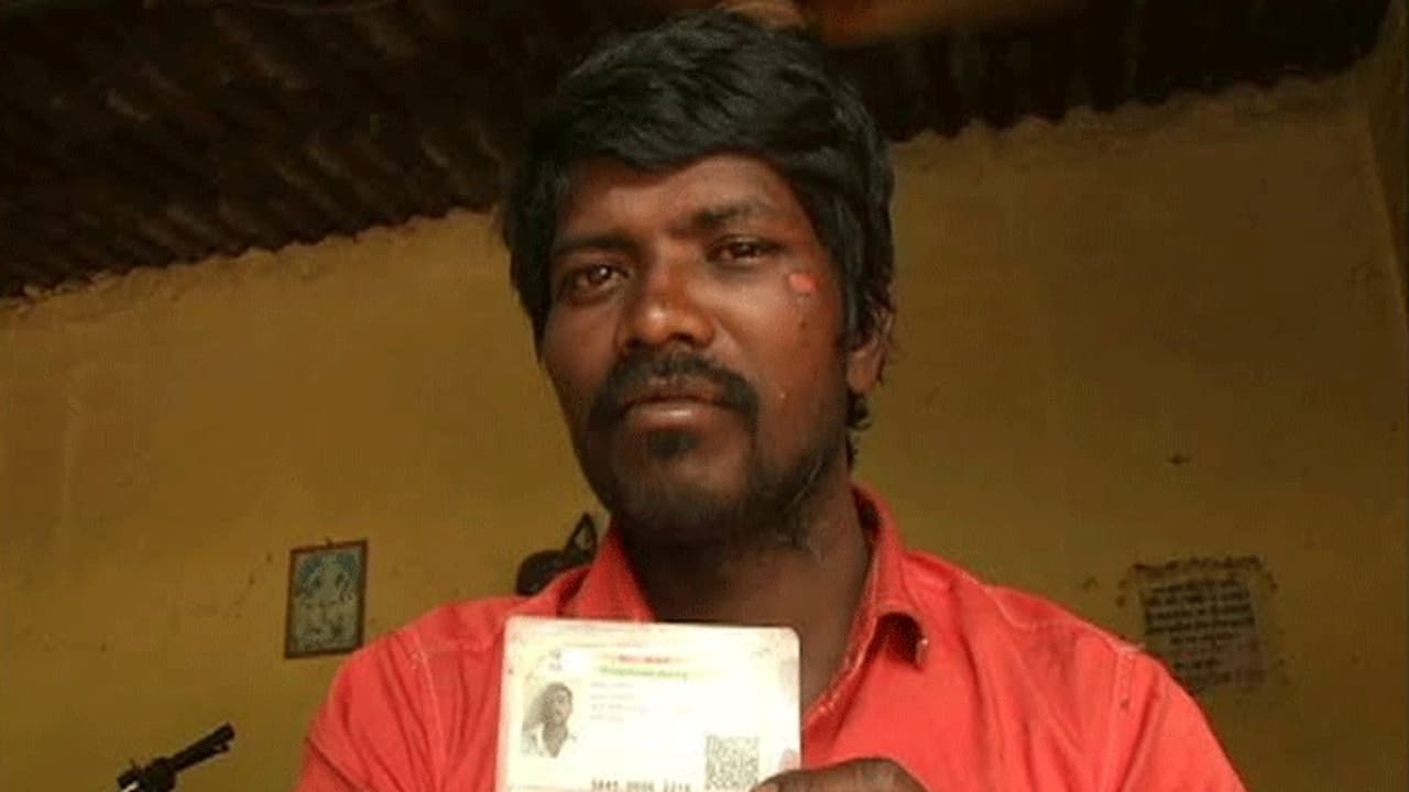 पत्नी ने घर के बर्तन बेचकर कराया था पति का अंतिम संस्कार, अचानक 3 महीने बाद जिंदा लौट आया वो पत्नी ने घर के बर्तन बेचकर कराया था पति का अंतिम संस्कार, अचानक 3 महीने बाद जिंदा लौट आया वो