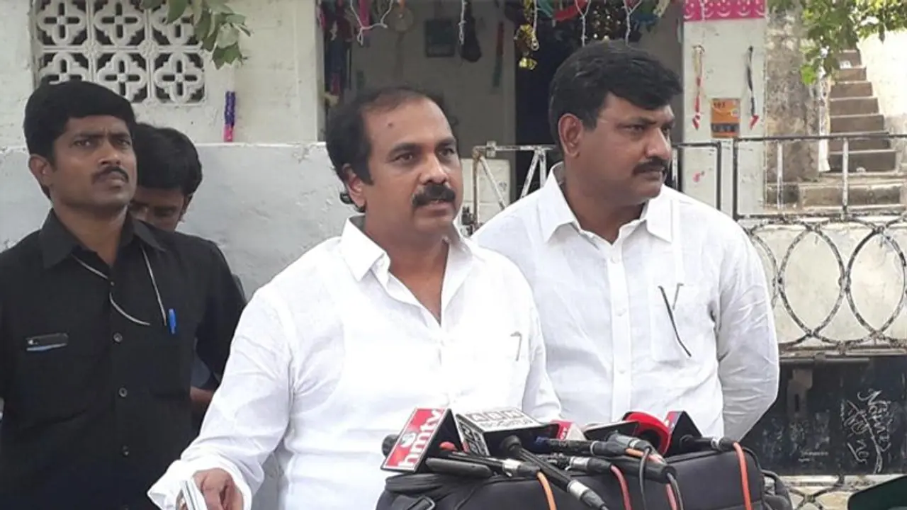 రైతులకు ఇంత సాయం ఎవరు చెయ్యలేదు: మంత్రి కన్న బాబు రైతులకు ఇంత సాయం ఎవరు చెయ్యలేదు: మంత్రి కన్న బాబు