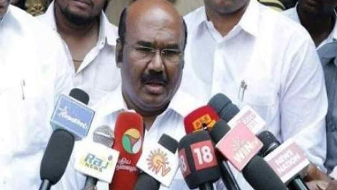 ரஜினி வேணும்னா அதிர்ஷ்டத்தை நம்பலாம் !! ஆனா நாங்க யாரை நம்புவோம் தெரியுமா ? தெறிக்கவிட்ட ஜெயகுமார் !! ரஜினி வேணும்னா அதிர்ஷ்டத்தை நம்பலாம் !! ஆனா நாங்க யாரை நம்புவோம் தெரியுமா ? தெறிக்கவிட்ட ஜெயகுமார் !!