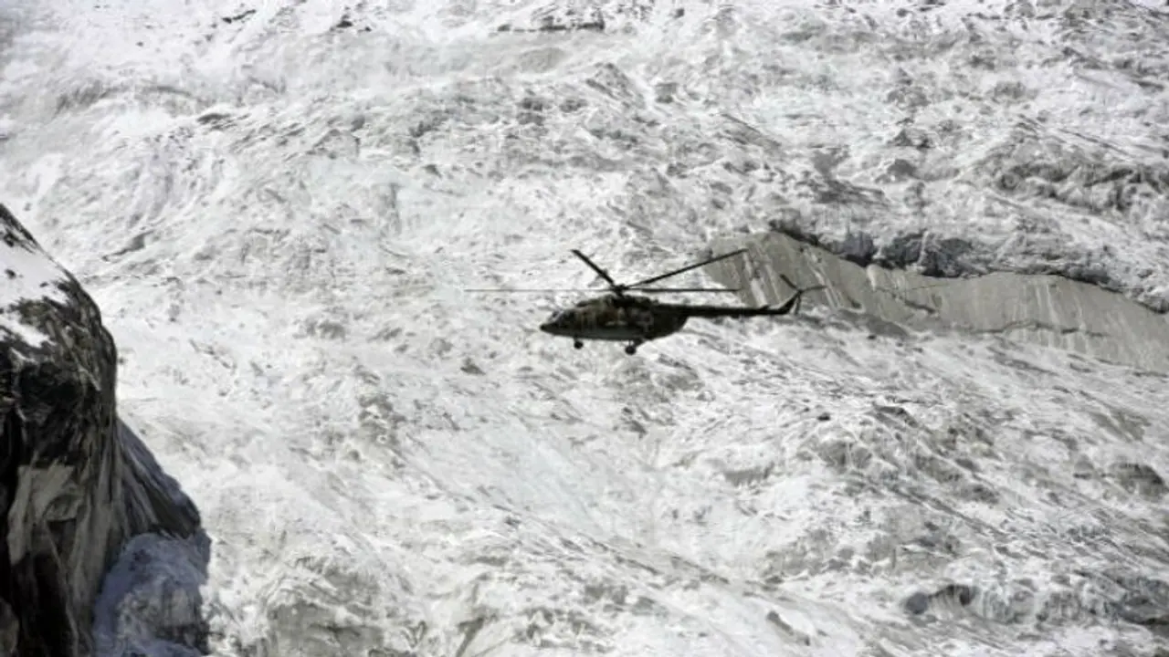 ಹಿಮಪಾತಕ್ಕೆ ನಾಲ್ವರು ಯೋಧರನ್ನು ಕಳೆದುಕೊಂಡ ಭಾರತ ಹಿಮಪಾತಕ್ಕೆ ನಾಲ್ವರು ಯೋಧರನ್ನು ಕಳೆದುಕೊಂಡ ಭಾರತ