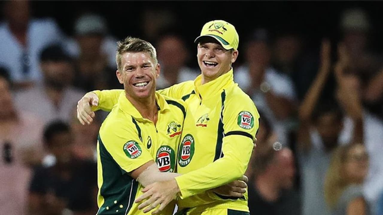 वार्नर और स्मिथ के बाद अब इस खिलाड़ी पर लगा Ball Tempring का आरोप, चार टी20 मैचों से किए गए बैन वार्नर और स्मिथ के बाद अब इस खिलाड़ी पर लगा Ball Tempring का आरोप, चार टी20 मैचों से किए गए बैन