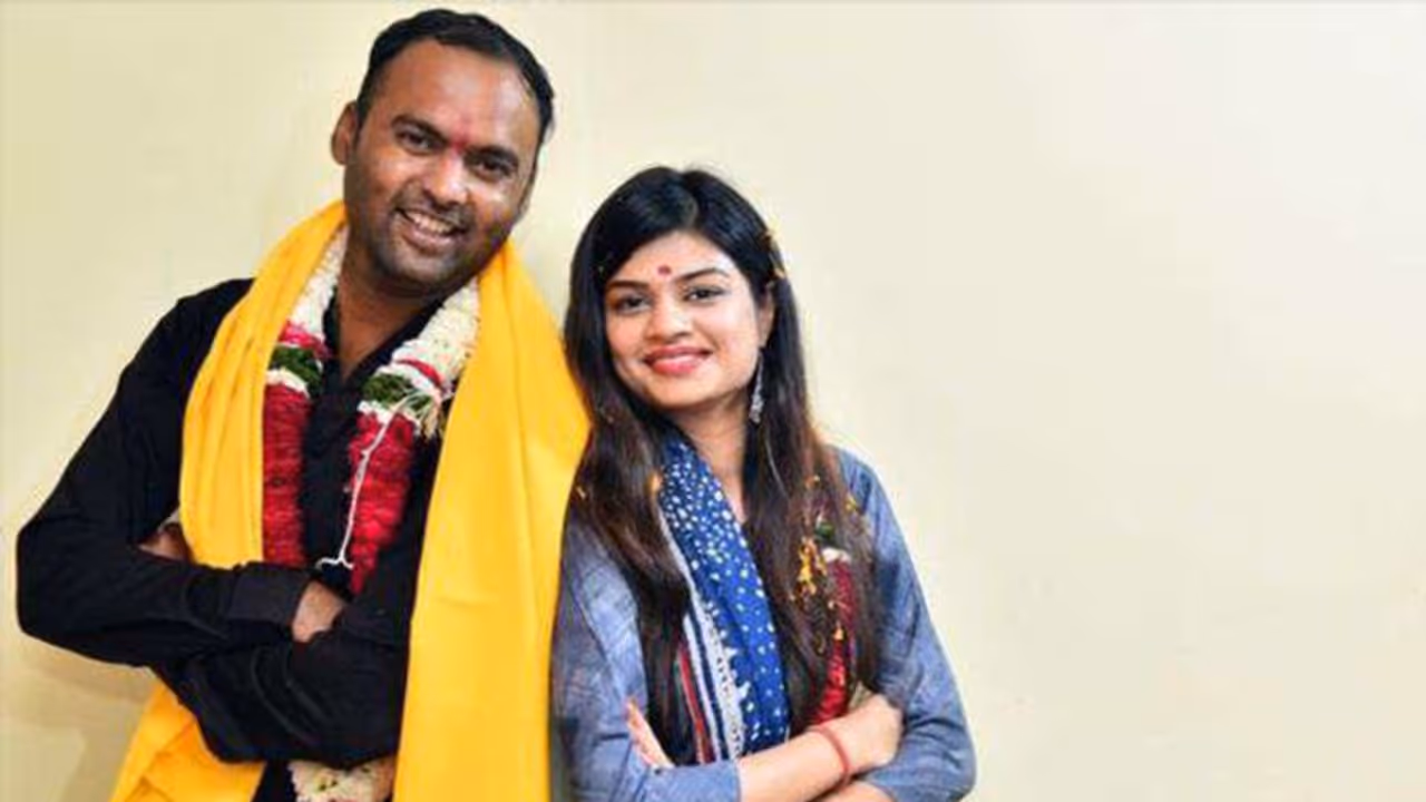 इब्राहिम अंजलि की शादी को कहा गया था लव जिहाद, कोर्ट से राहत तो मिली पर दूर नहीं हुआ ये अड़ंगा इब्राहिम अंजलि की शादी को कहा गया था लव जिहाद, कोर्ट से राहत तो मिली पर दूर नहीं हुआ ये अड़ंगा