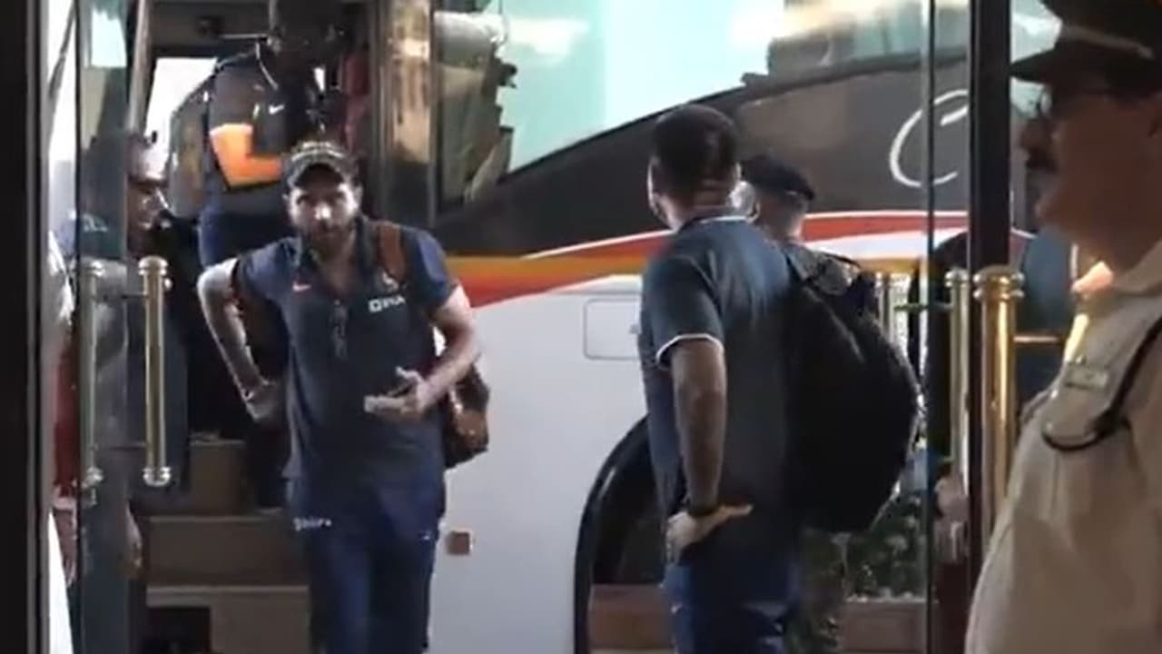 ಡೇ & ನೈಟ್ ಟೆಸ್ಟ್‌ಗಾಗಿ ಕೋಲ್ಕಾತಾಗೆ ಬಂದಳಿದ ಟೀಂ ಇಂಡಿಯಾ!