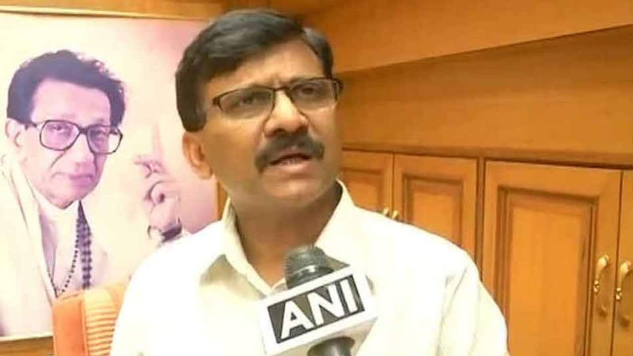 எங்களால்தான் வளர்ந்தது பாஜக, இப்போ மதிக்கமாட்டிங்கிறாரங்க: கொந்தளிக்கும் சிவசேனா!!