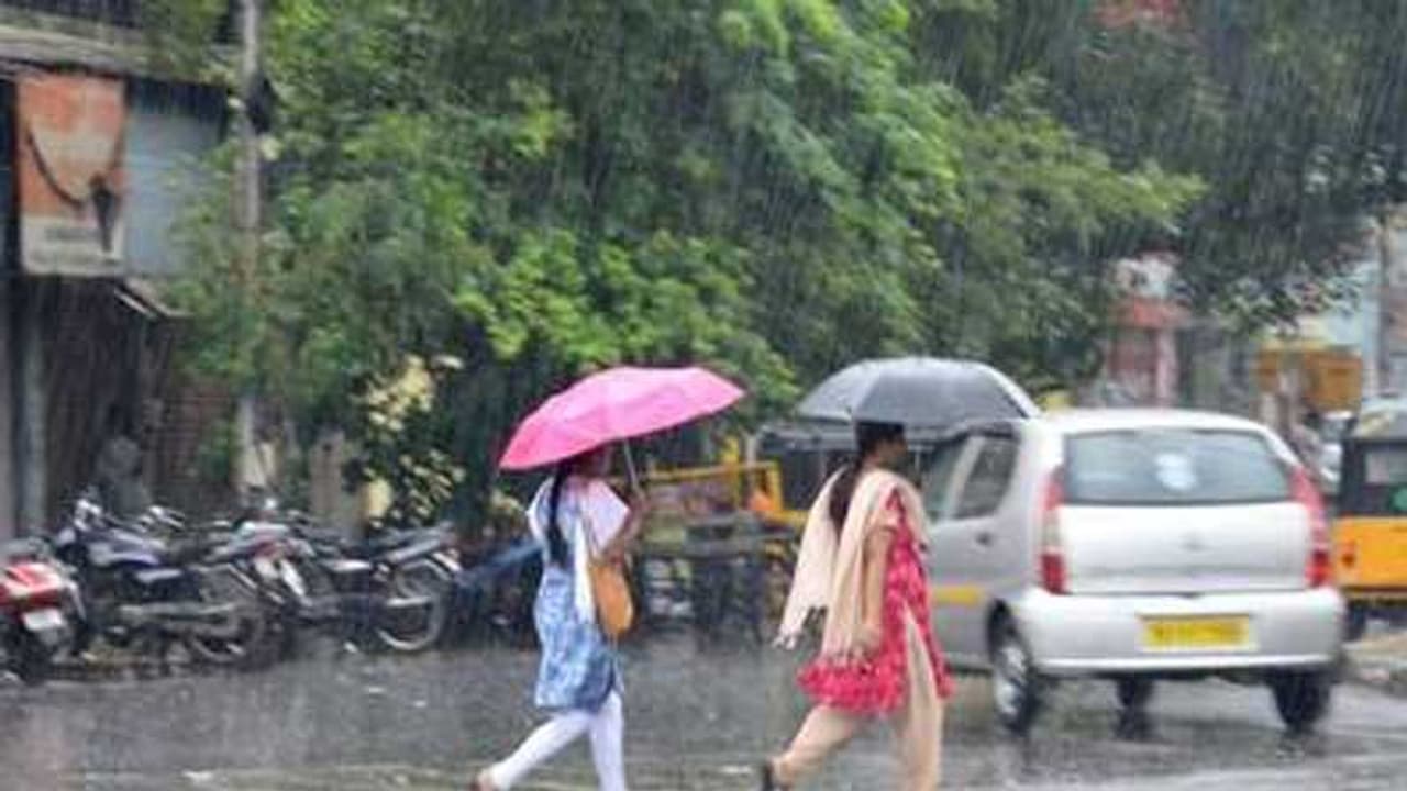 ರಾಜ್ಯದ ಇಲ್ಲೆಲ್ಲಾ 3 ದಿನ ಮಳೆ : ಹವಾಮಾನ ಇಲಾಖೆ ರಾಜ್ಯದ ಇಲ್ಲೆಲ್ಲಾ 3 ದಿನ ಮಳೆ : ಹವಾಮಾನ ಇಲಾಖೆ