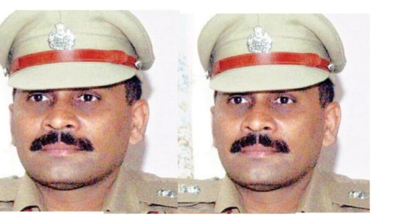 ఐపీఎస్ అధికారి బాలసుబ్రమణ్యం బదిలీ ఐపీఎస్ అధికారి బాలసుబ్రమణ్యం బదిలీ