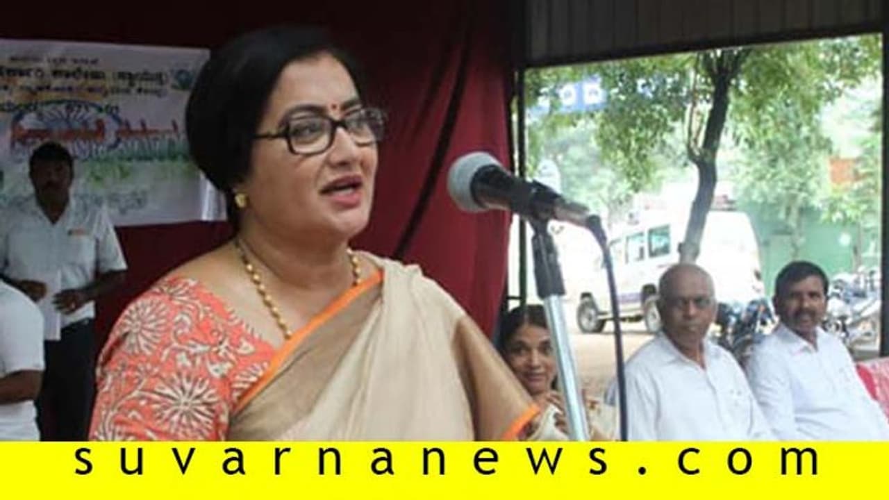 ‘ಸುಮಲತಾ ಮೇಡಂ ಎಲ್ಲಿದ್ದೀರಾ..? ಈಗ ನಮ್ಮ ಬೆಂಬಲಕ್ಕೆ ಬನ್ನಿ ಎಂದು ಆಹ್ವಾನ ‘ಸುಮಲತಾ ಮೇಡಂ ಎಲ್ಲಿದ್ದೀರಾ..? ಈಗ ನಮ್ಮ ಬೆಂಬಲಕ್ಕೆ ಬನ್ನಿ ಎಂದು ಆಹ್ವಾನ