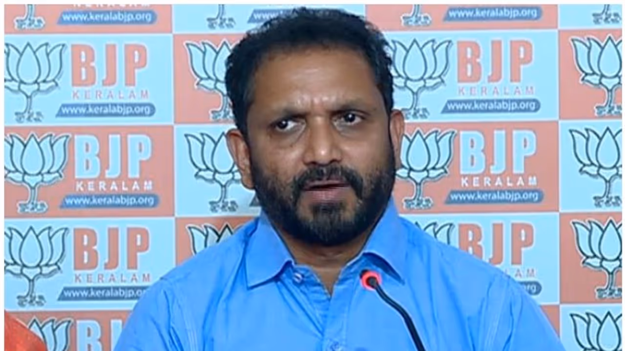 ശോഭ സുരേന്ദ്രൻ വരാത്തതിൽ അസ്വഭാവികതയില്ല; ഭിന്നതയില്ല, സര്ക്കാരിനെതിരെ പ്രതിഷേധം ശക്തമാക്കും; കെ സുരേന്ദ്രന് ശോഭ സുരേന്ദ്രൻ വരാത്തതിൽ അസ്വഭാവികതയില്ല; ഭിന്നതയില്ല, സര്ക്കാരിനെതിരെ പ്രതിഷേധം ശക്തമാക്കും; കെ സുരേന്ദ്രന്