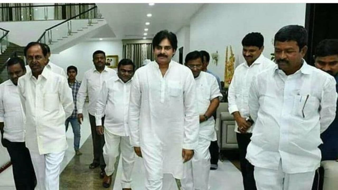 కేసీఆర్ కు పవన్ కళ్యాణ్ మరో రిక్వస్ట్: సానుభూతి చూపించండి కేసీఆర్ కు పవన్ కళ్యాణ్ మరో రిక్వస్ట్: సానుభూతి చూపించండి