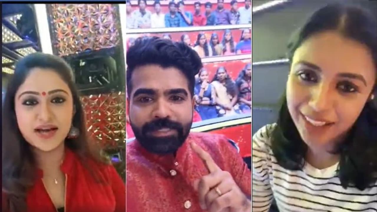 സ്റ്റാര്ട്ട് മ്യൂസിക് ഷൂട്ടിങ് വിശേഷങ്ങളുമായി സ്വാതി; വേദിയില് ആദ്യമായി മഞ്ജുവും സ്റ്റാര്ട്ട് മ്യൂസിക് ഷൂട്ടിങ് വിശേഷങ്ങളുമായി സ്വാതി; വേദിയില് ആദ്യമായി മഞ്ജുവും