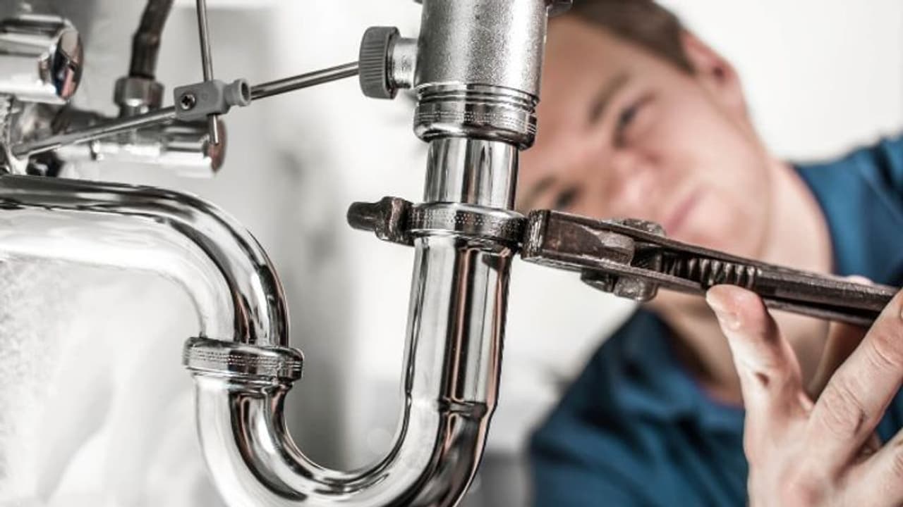 പ്ലംബിംഗ് ശ്രദ്ധിക്കൂ; പണം ലാഭിക്കൂ പ്ലംബിംഗ് ശ്രദ്ധിക്കൂ; പണം ലാഭിക്കൂ