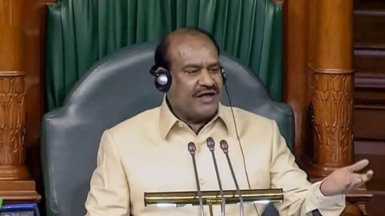 ಕರ್ತವ್ಯ ನಿಷ್ಠೆ ಪ್ರಶ್ನಿಸಿದ ಕಾಂಗ್ರೆಸ್ ಸಂಸದನಿಗೆ ಸ್ಪೀಕರ್ ಬಿರ್ಲಾ ಎಚ್ಚರಿಕೆ! ಕರ್ತವ್ಯ ನಿಷ್ಠೆ ಪ್ರಶ್ನಿಸಿದ ಕಾಂಗ್ರೆಸ್ ಸಂಸದನಿಗೆ ಸ್ಪೀಕರ್ ಬಿರ್ಲಾ ಎಚ್ಚರಿಕೆ!