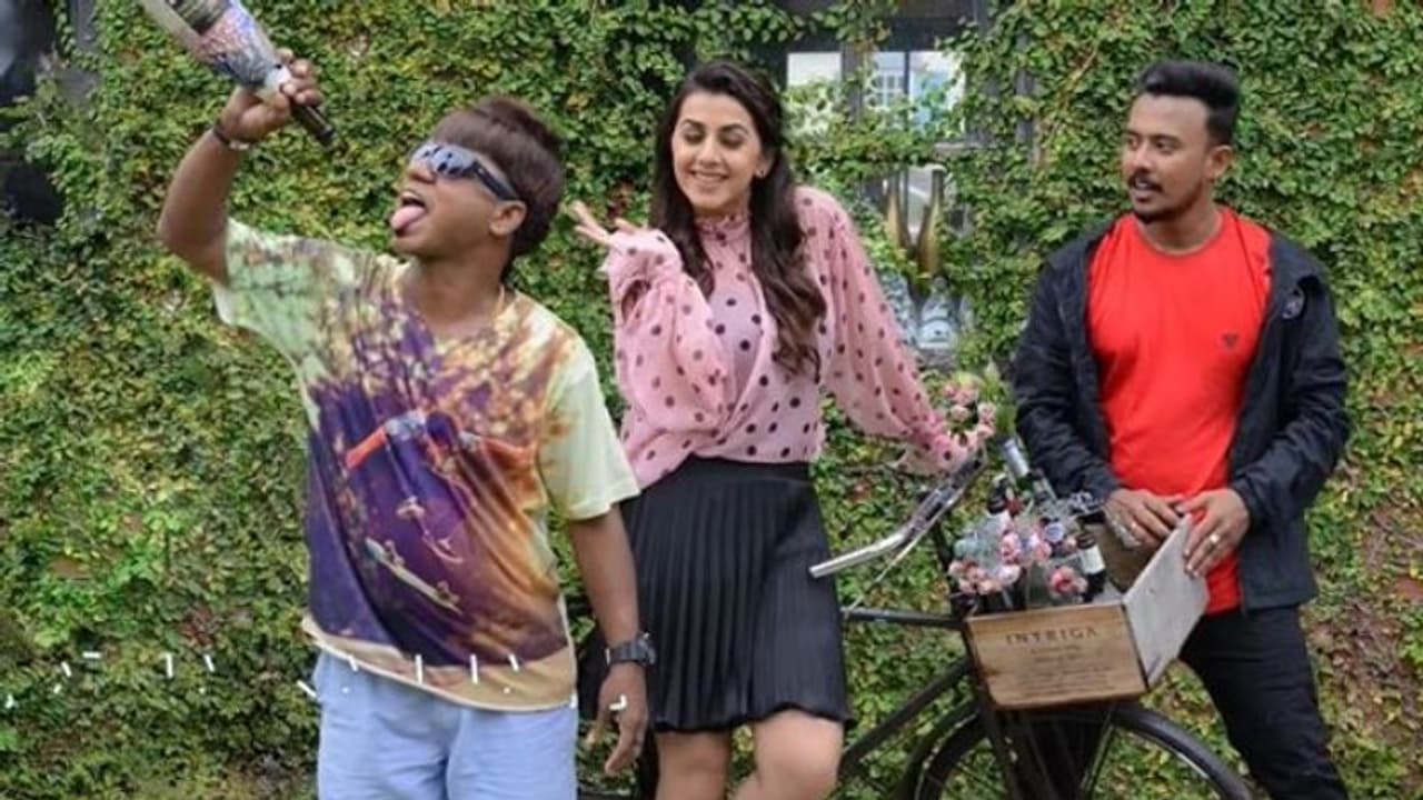 'കണ്ടിട്ടും കാണാതെ' ധമാക്കയിലെ പുതിയ പാട്ടെത്തി