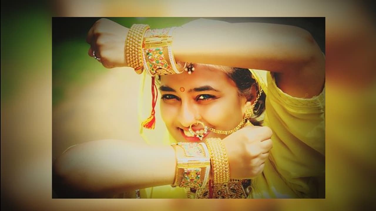 বছরের শুরুতেই দাম কমল সোনার, মুখে হাসি মধ্যবিত্তের বছরের শুরুতেই দাম কমল সোনার, মুখে হাসি মধ্যবিত্তের