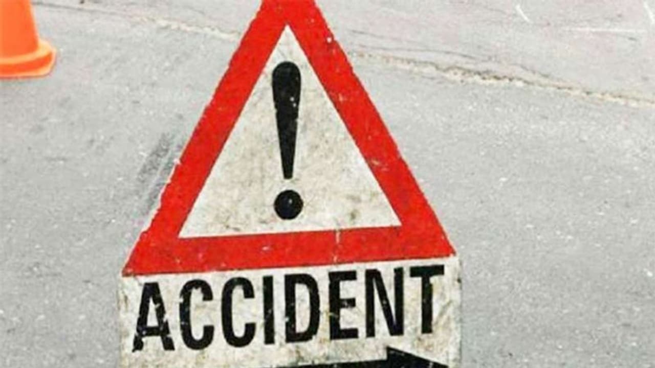 ఘోర ప్రమాదం.. రెండు బస్సులు ఢీ..11మంది మృతి