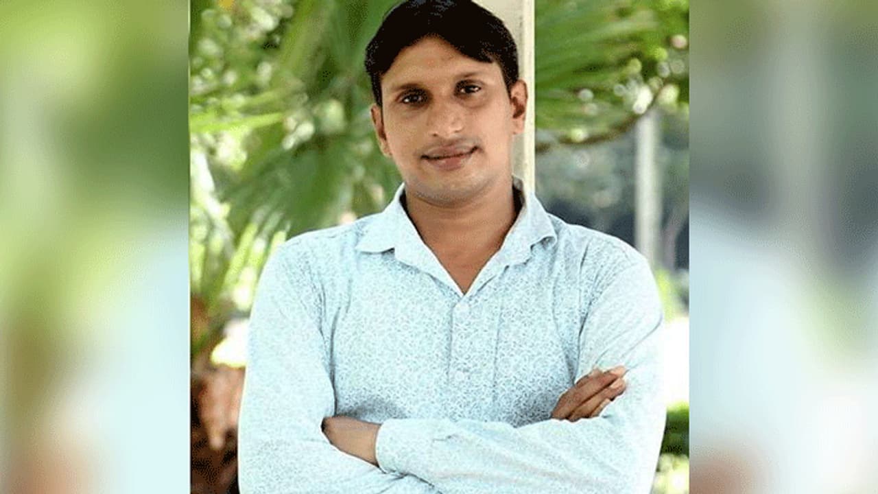 रात में दोस्तों को बोला गर्लफ्रेंड से मिलकर आता हूं, लेकिन सुबह वो नहीं उसकी लाश लौटी रात में दोस्तों को बोला गर्लफ्रेंड से मिलकर आता हूं, लेकिन सुबह वो नहीं उसकी लाश लौटी