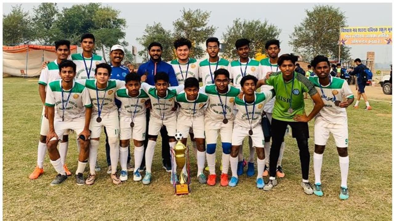 സിബിഎസ്ഇ അഖിലേന്ത്യാ ഫുട്ബാളിൽ റിയാദ് ഇന്ത്യൻ സ്കൂളിന് നേട്ടം സിബിഎസ്ഇ അഖിലേന്ത്യാ ഫുട്ബാളിൽ റിയാദ് ഇന്ത്യൻ സ്കൂളിന് നേട്ടം