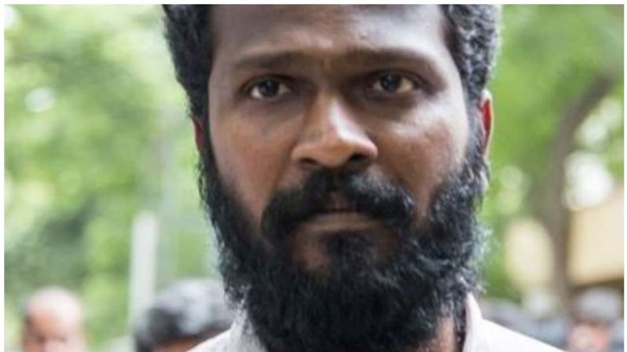 ഒരു സിനിമയെടുക്കാൻ രണ്ട് വര്ഷമെങ്കിലും വേണം, കാരണം വ്യക്തമാക്കി വെട്രിമാരൻ ഒരു സിനിമയെടുക്കാൻ രണ്ട് വര്ഷമെങ്കിലും വേണം, കാരണം വ്യക്തമാക്കി വെട്രിമാരൻ