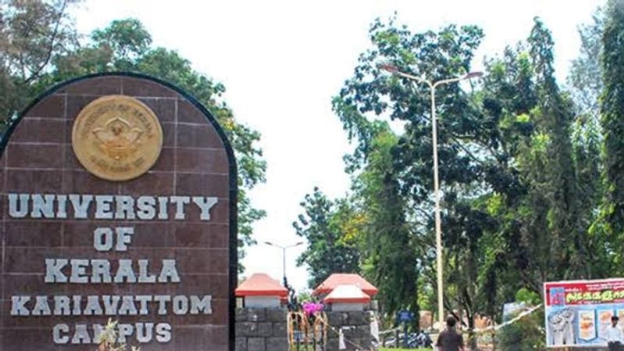 സംസ്ഥാനത്തെ കോളേജുകളും സർവകലാശാല കാമ്പസുകളും ഇന്ന് തുറക്കുന്നു