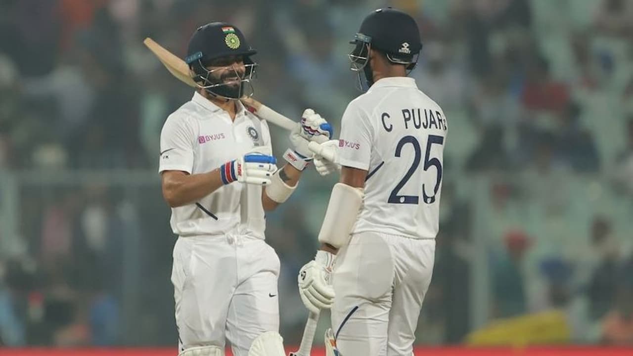 ಪಿಂಕ್ ಬಾಲ್ ಟೆಸ್ಟ್; ಕೊಹ್ಲಿ, ಪೂಜಾರ ಅರ್ಧಶತಕ, ಇನಿಂಗ್ಸ್ ಮುನ್ನಡೆ ಪಡೆದ ಭಾರತ! ಪಿಂಕ್ ಬಾಲ್ ಟೆಸ್ಟ್; ಕೊಹ್ಲಿ, ಪೂಜಾರ ಅರ್ಧಶತಕ, ಇನಿಂಗ್ಸ್ ಮುನ್ನಡೆ ಪಡೆದ ಭಾರತ!