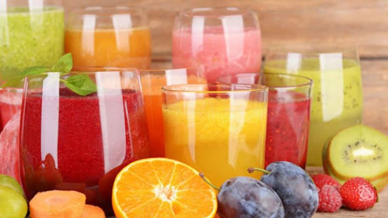 മലബന്ധം അകറ്റാന് സഹായിക്കുന്ന രണ്ട് തരം ജ്യൂസുകൾ മലബന്ധം അകറ്റാന് സഹായിക്കുന്ന രണ്ട് തരം ജ്യൂസുകൾ