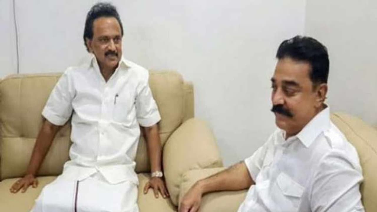 அப்பலோவில் கமல்..! அவசரமாக சென்று சந்தித்த மு.க.ஸ்டாலின்..! காரணம் எதிர்கால கூட்டணி கணக்கு? அப்பலோவில் கமல்..! அவசரமாக சென்று சந்தித்த மு.க.ஸ்டாலின்..! காரணம் எதிர்கால கூட்டணி கணக்கு?