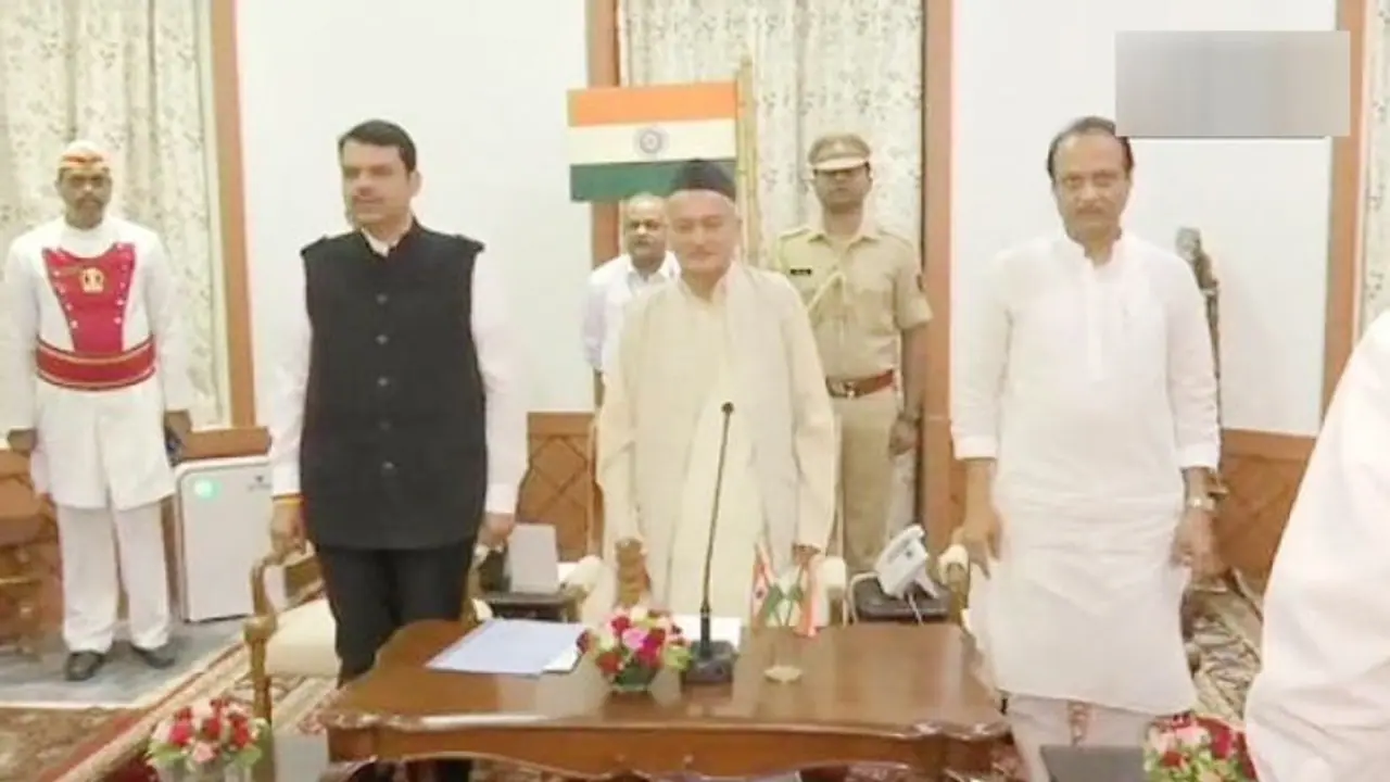 महाराष्ट्र में NCP दो फाड़? शाम को शरद शिवसेना संग सरकार बना रहे थे, सुबह अजित ने बीजेपी संग ली शपथ महाराष्ट्र में NCP दो फाड़? शाम को शरद शिवसेना संग सरकार बना रहे थे, सुबह अजित ने बीजेपी संग ली शपथ