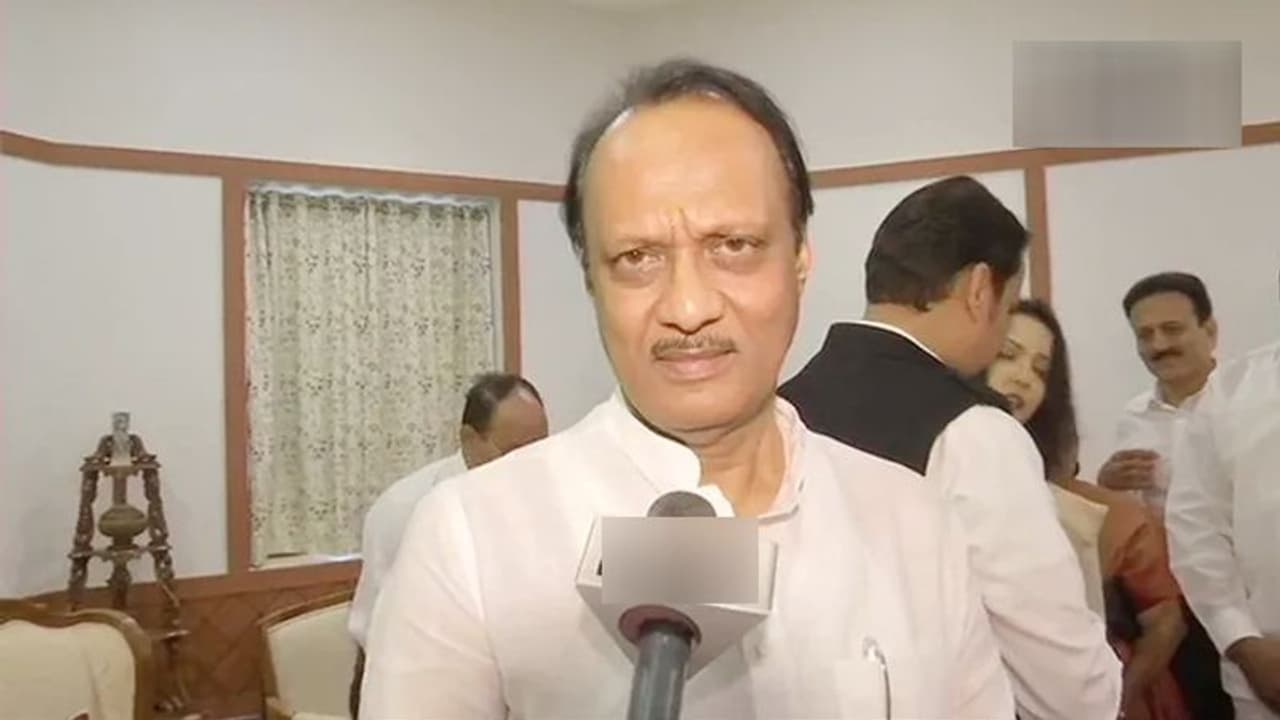 महाराष्ट्र में राजनीतिक सर्जिकल स्ट्राइक: डिप्टी CM बनने के बाद क्या बोले अजित पवार महाराष्ट्र में राजनीतिक सर्जिकल स्ट्राइक: डिप्टी CM बनने के बाद क्या बोले अजित पवार
