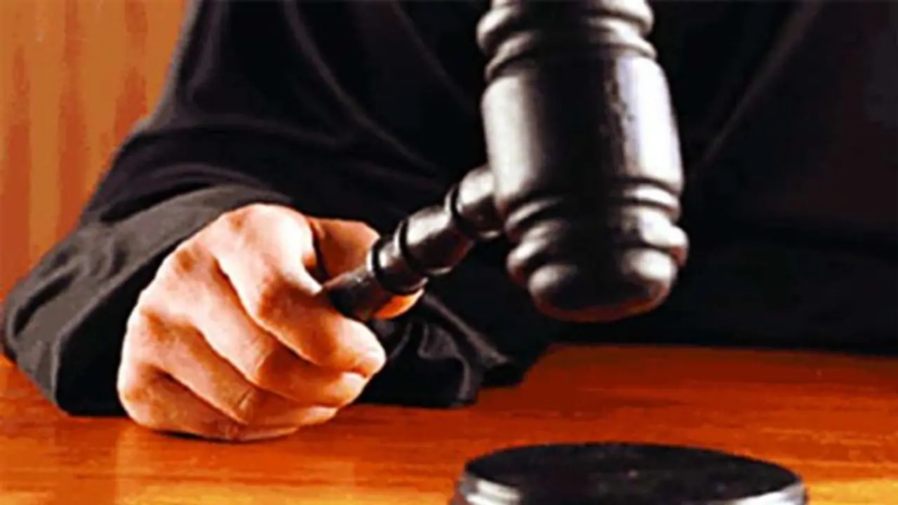 POCSO Act: ಶಾಲು ಎಳೆಯುವುದು, ಸಂತ್ರಸ್ತೆಯ ಕೈ ಹಿಡಿದು ಪ್ರೊಪೋಸ್ ಮಾಡೋದು ಲೈಂಗಿಕ ಕಿರುಕುಳವಲ್ಲ: ಹೈಕೋರ್ಟ್‌!